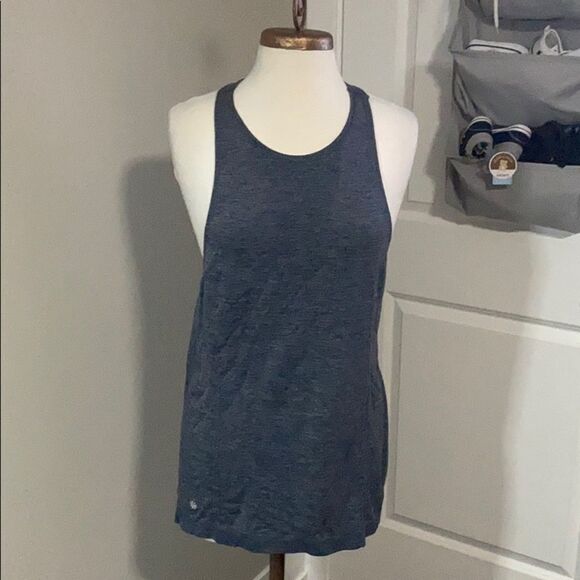 Athleta Tops - Athleta‎ workout tank top size M in EUC grey